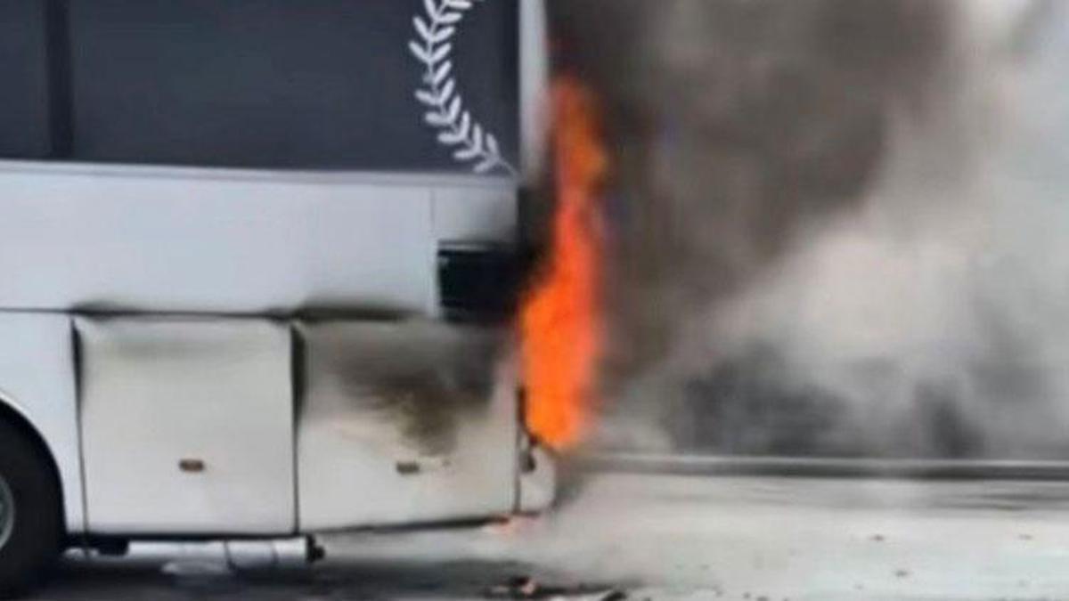 Nurdağı'nda yolcu otobüsünde çıkan yangını itfaiye söndürdü