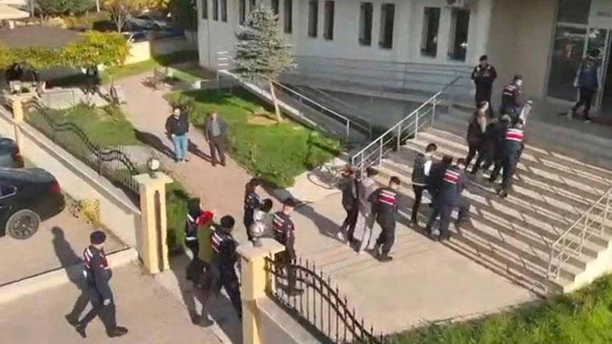 Katalogdan evlilik vaadiyle dolandırıcılık: 2 ilde 5 gözaltı