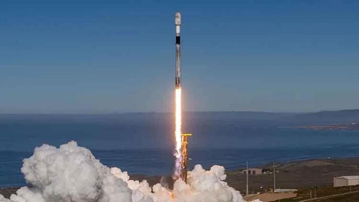 Fergani'den uzayda tarihi adım! Dünya tarihinde ilk kez hibrit yörünge motoru uzayda ateşlendi