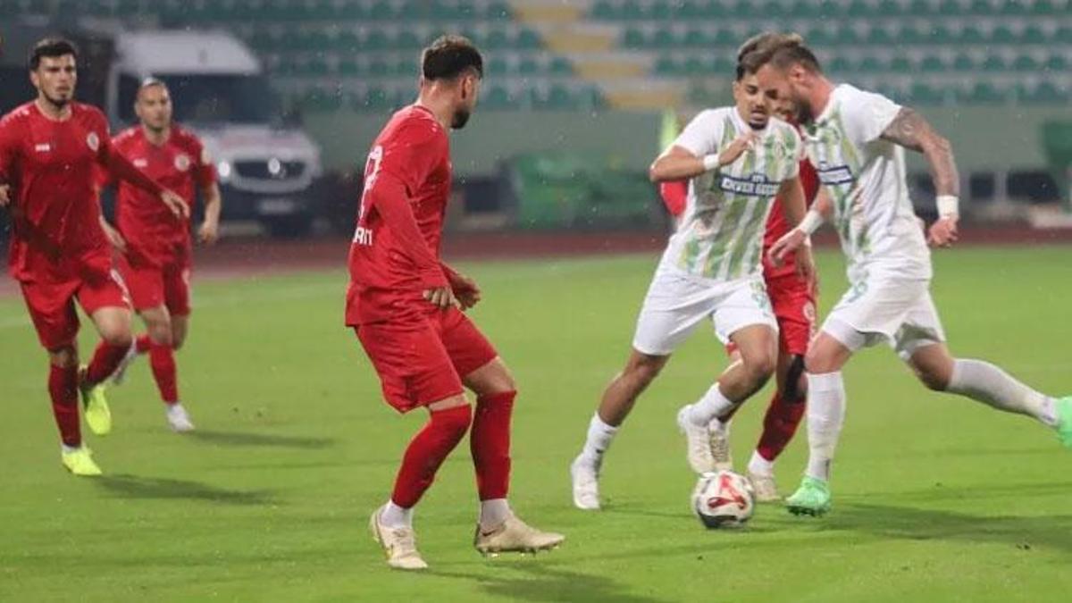 Şanlıurfaspor evinde rahat kazandı, Karaman FK'yı 2 golle geçti