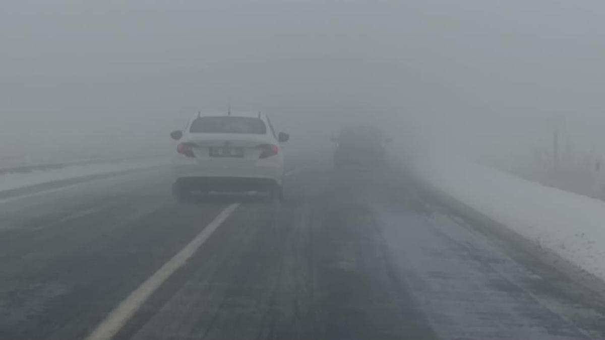 Kars’ta yoğun sis hayatı felç etti! Uçak seferleri iptal