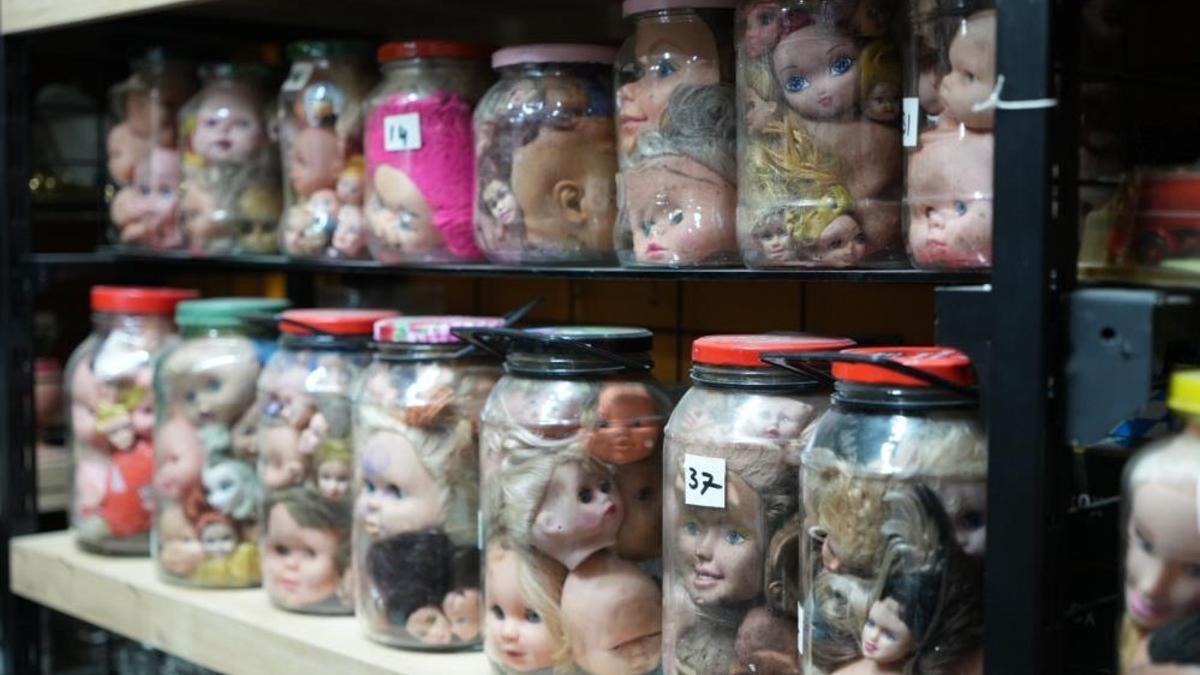 Kocaeli'de görenleri ürküten sıra dışı koleksiyon! Arkasındaki hikaye dikkat çekiyor