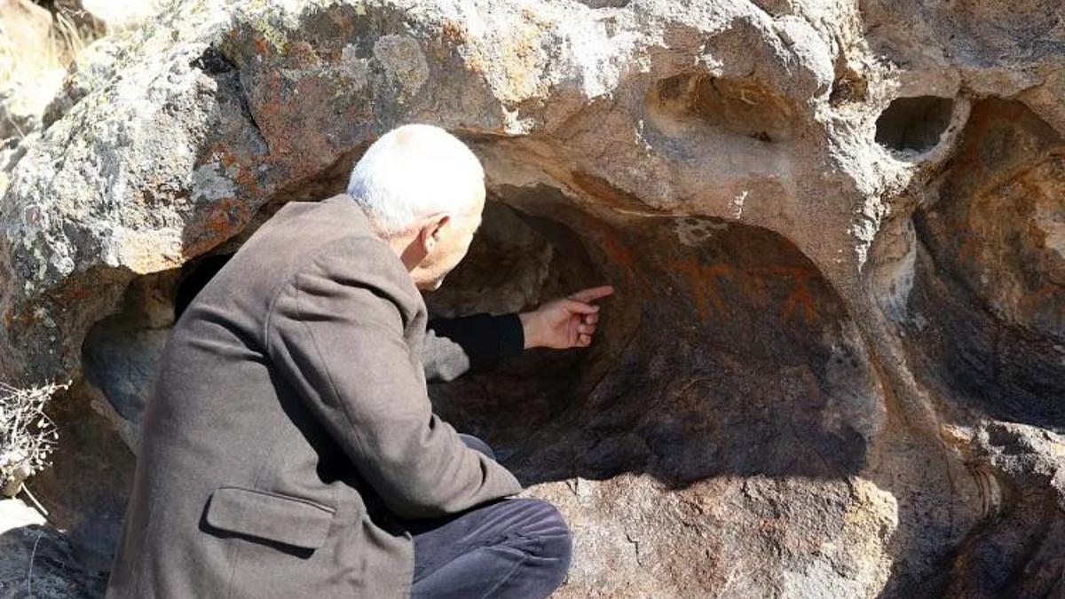 Kayseri'de hazineyi bulunca ihbar etti! Dağda gezerken karşılaştı