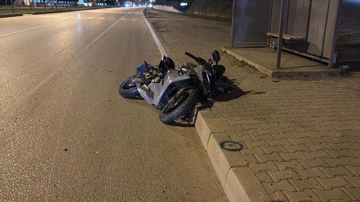 Samsun’da hafif ticari araç ile motosiklet çarpıştı; 2 yaralı