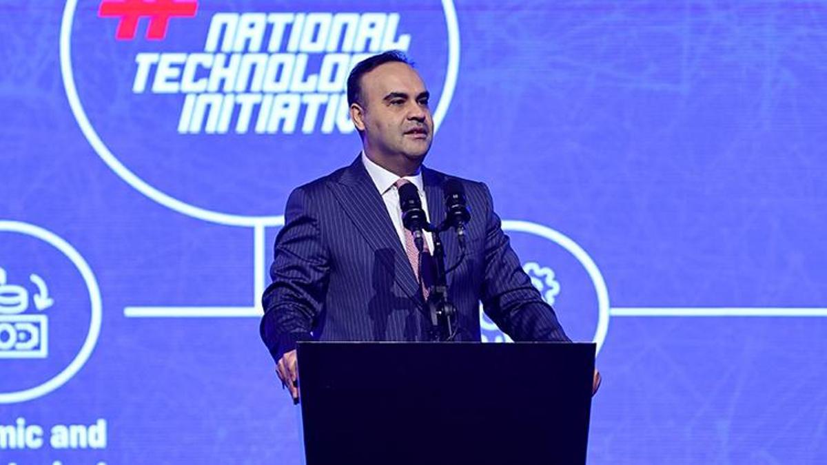 Bakan Kacır: Yatırımcı dostu düzenlemeleri hayata geçirmeye devam edeceğiz