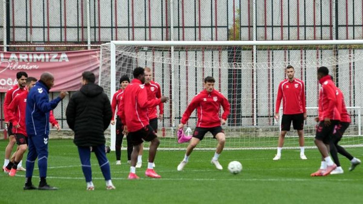 Samsunspor'da Thomas Reis AEK maçı öncesi kararını verdi
