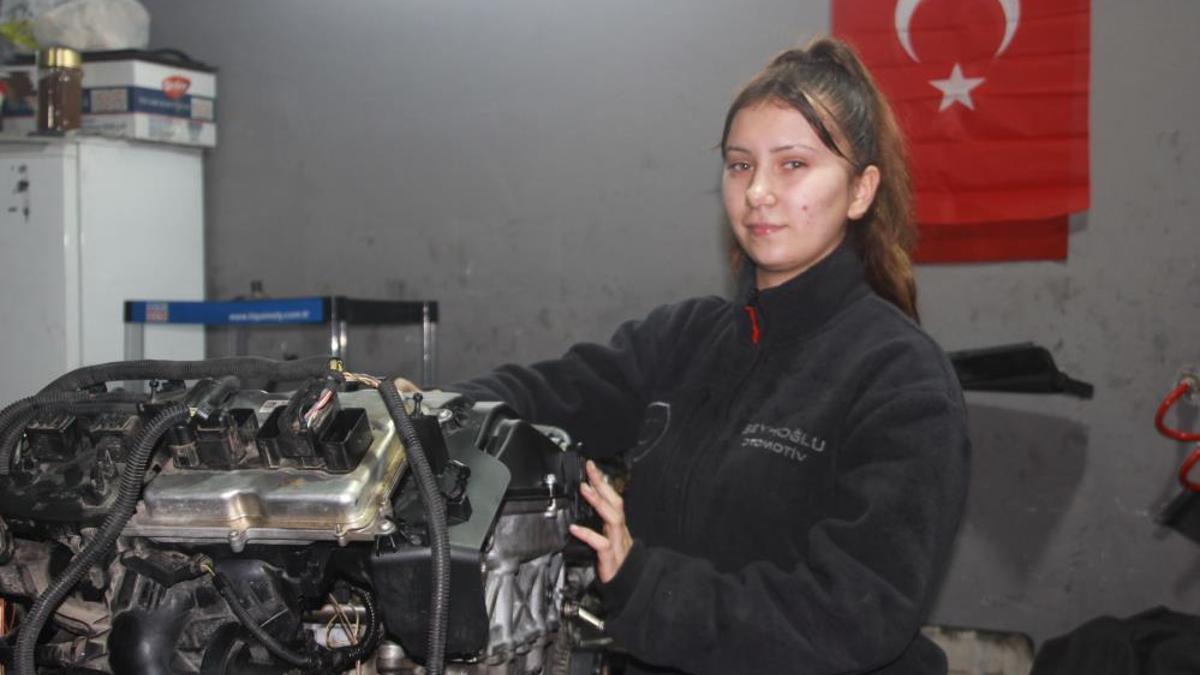 Sanayide çırak bulmak zorken o kendi isteğiyle girdi: Ordu'da sanayinin tek kız çırağı