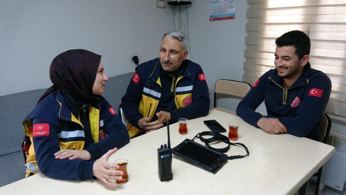 Gaziantepli baba - kız hayat kurtarmak için saniyelerle yarışıyor! 'Bu meslek bize şükrü öğretti'