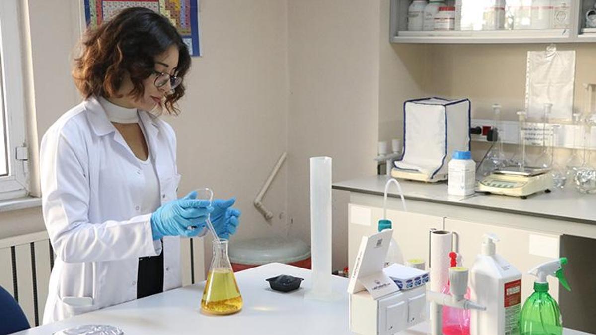 Tekirdağ'da üzümün posasından ürettiler! TÜBİTAK onay verdi, çöpten çıkardıkları altına dönüştü