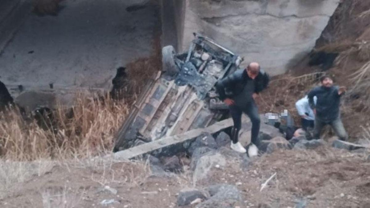 Sivas-Malatya karayolunda trafik kazası: 1 ölü, 2 yaralı