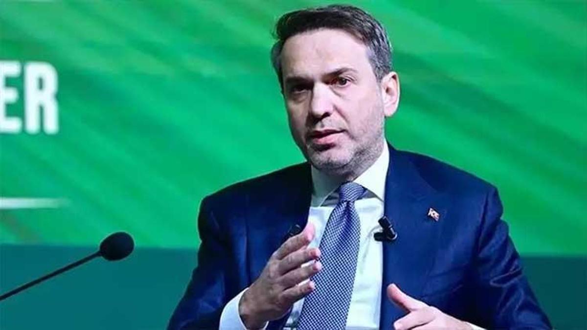 Ertuğrul Gazi FSRU'dan gaz iletim sistemine 9,3 milyar metreküp katkı! Bakan Bayraktar: Türkiye'yi enerjide merkez ülke hâline getireceğiz