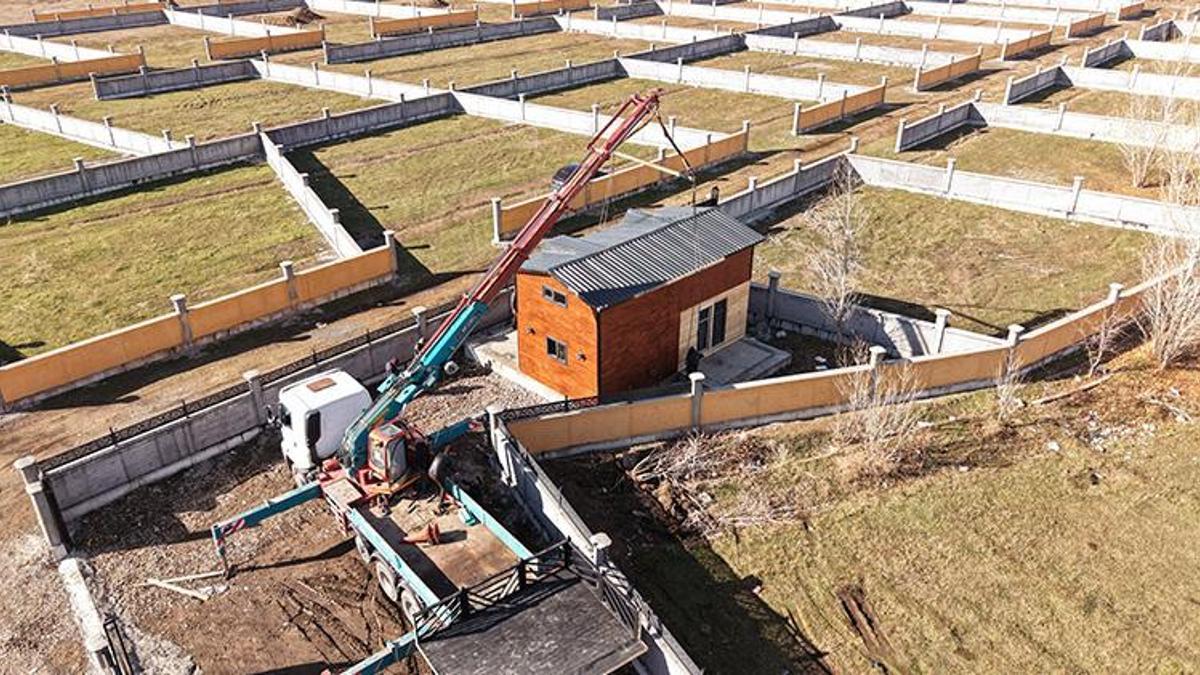 Vanlı kardeşler memleketlerine dönüp atölye kurdu! Şimdi siparişlere yetişemiyor