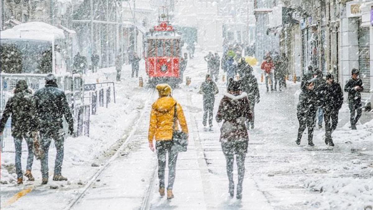 Lapa lapa kar ve sağanak yağışlar geliyor! Meteoroloji hava durumu raporunu açıkladı, Prof. Dr. Orhan Şen İstanbul için kar uyarısında bulundu