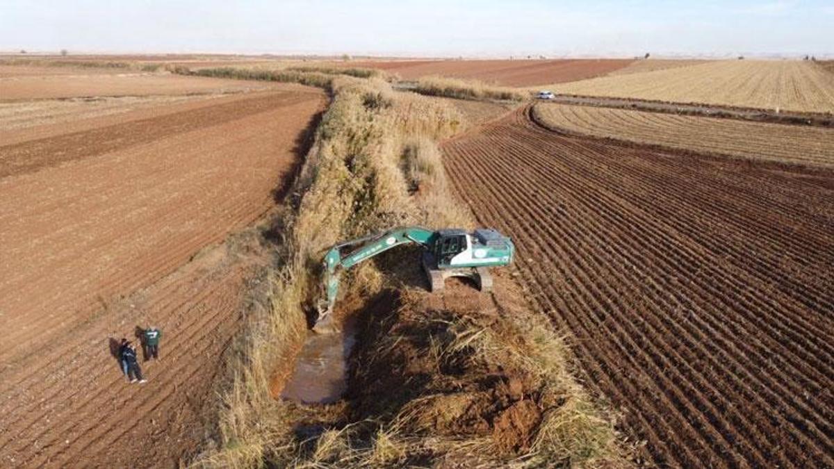 Harran Ovası'nda tahliye kanalları için büyük temizlik seferberliği