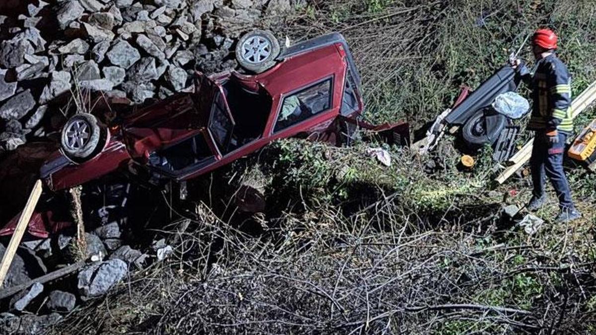 Akçaabat'ta otomobilin şarampole devrildiği kazada 1 kişi öldü, 3 kişi yaralandı