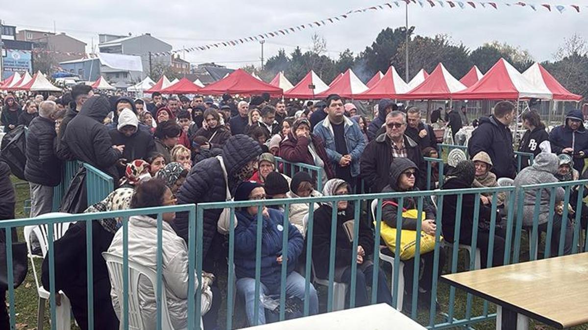 Tekirdağ'da akın ettiler! 1 ton ürün bedavaya dağıtıldı