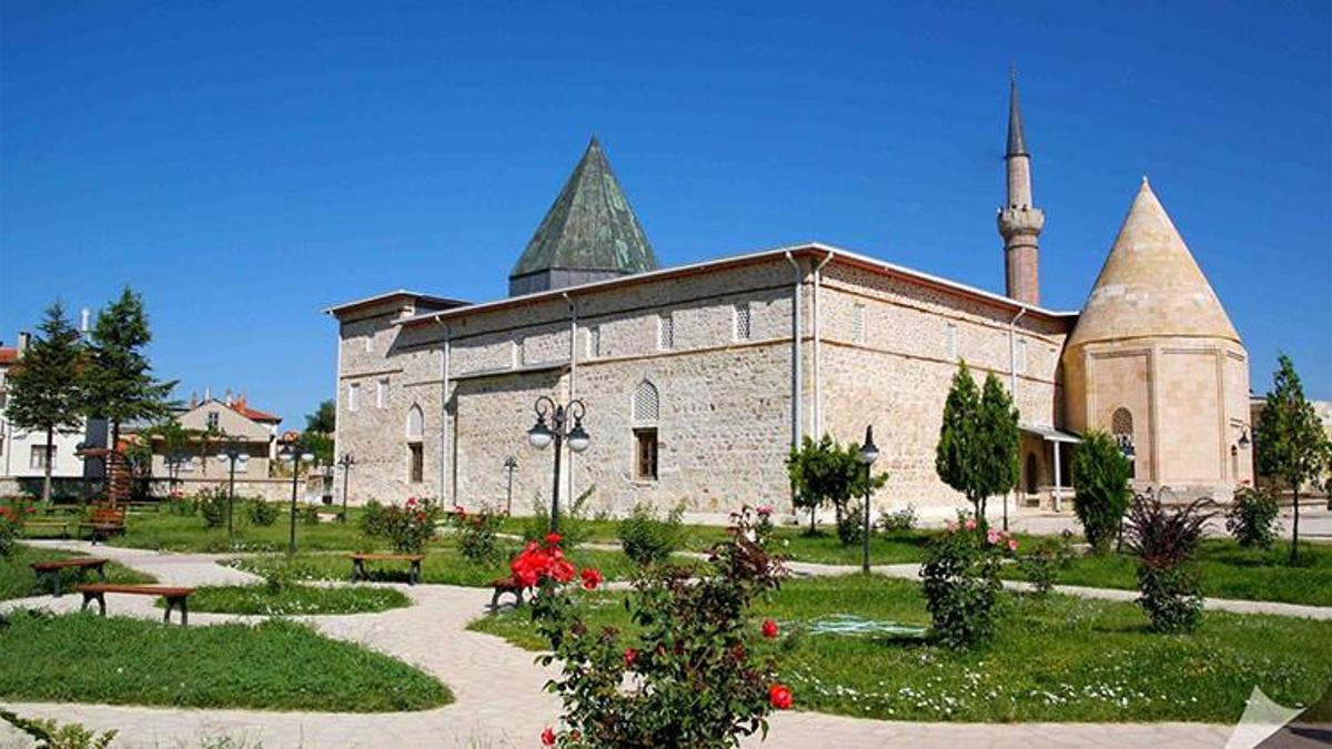 Konya’nın Tarihi Eşrefoğlu Camisi dünya mirası oldu