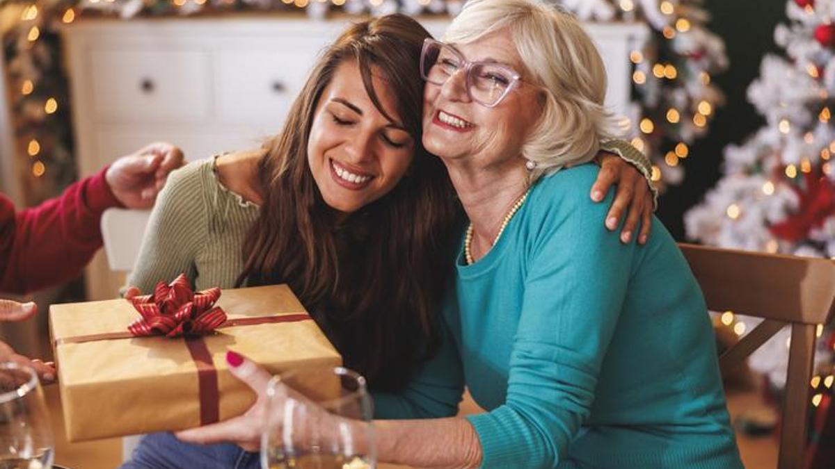 Anne ve babaya yılbaşı hediyeleri-: Aile için anlamlı seçenekler