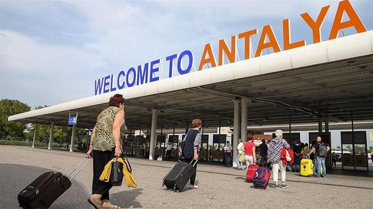 Antalya Havalimanı: Şehre Açılan Kapı