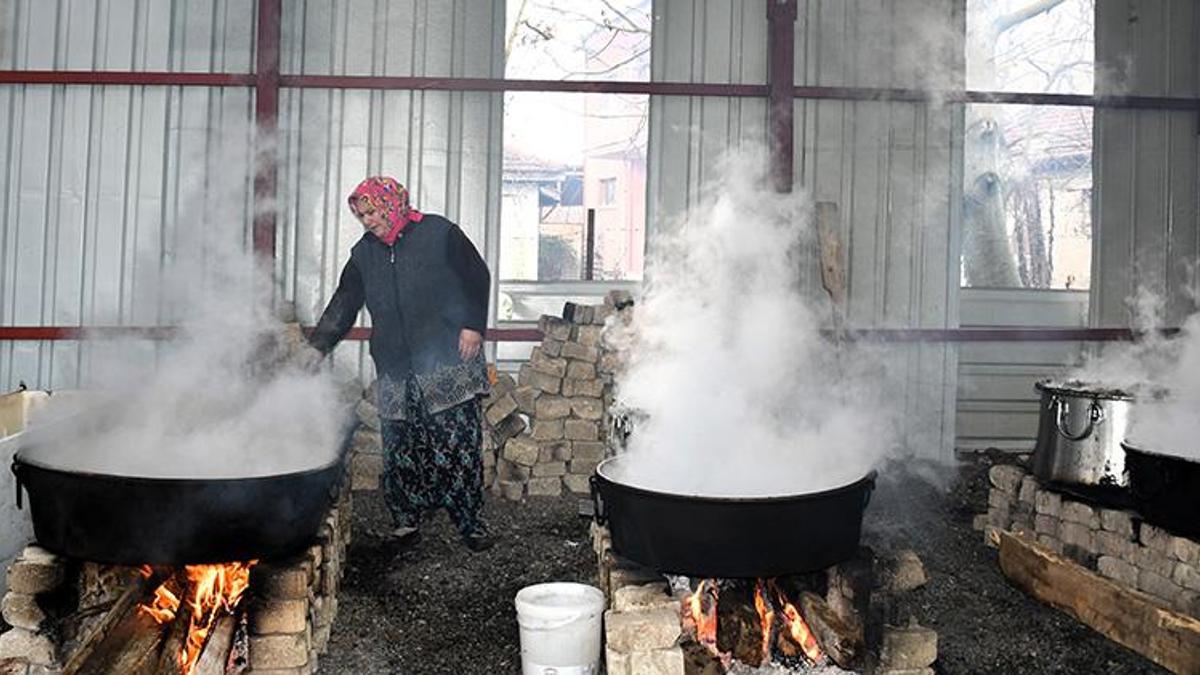 Bilecik'te kadınlar köyün kaderini değiştirdi! Kazan kaynatıp para kazanıyorlar