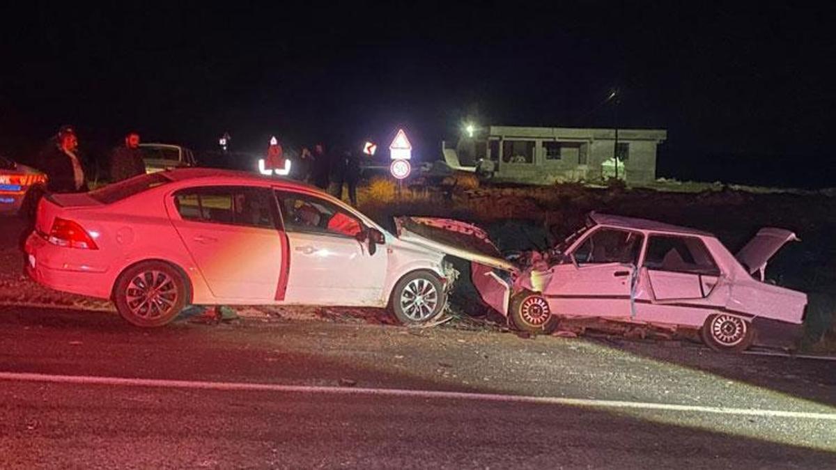 Siverek'te iki otomobilin çarpıştığı kazada 7 kişi yaralandı