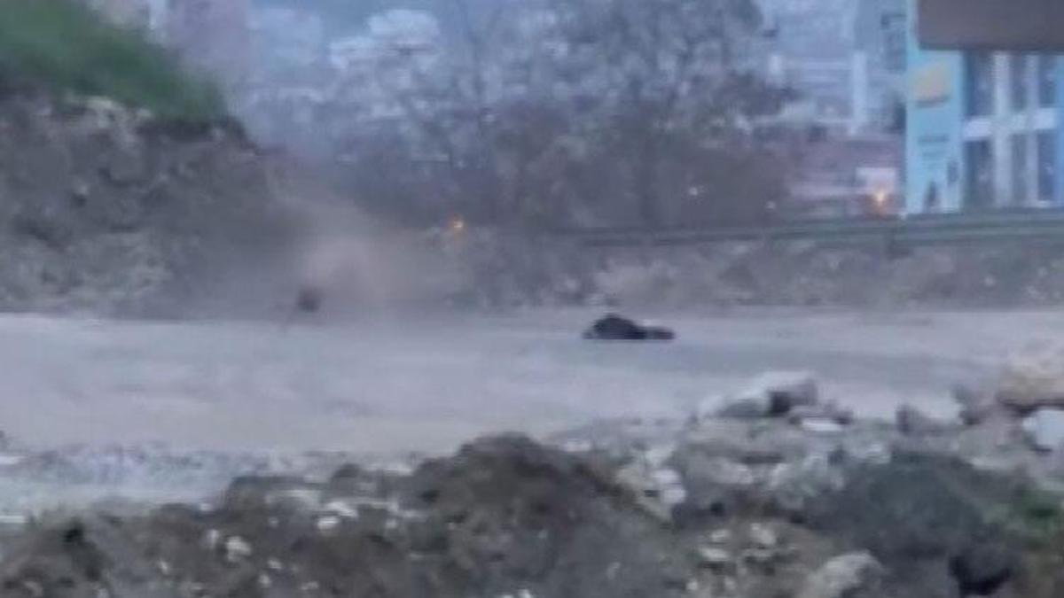İzmit'te köprü altında akıllara durgunluk veren görüntüler