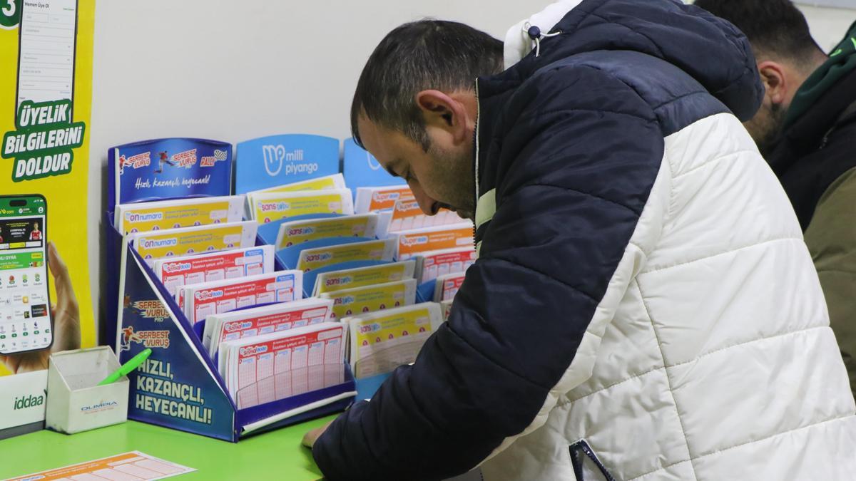 Samsun’da Süper Loto talihlisi 105 milyon TL’lik büyük ikramiyeyi kazandı