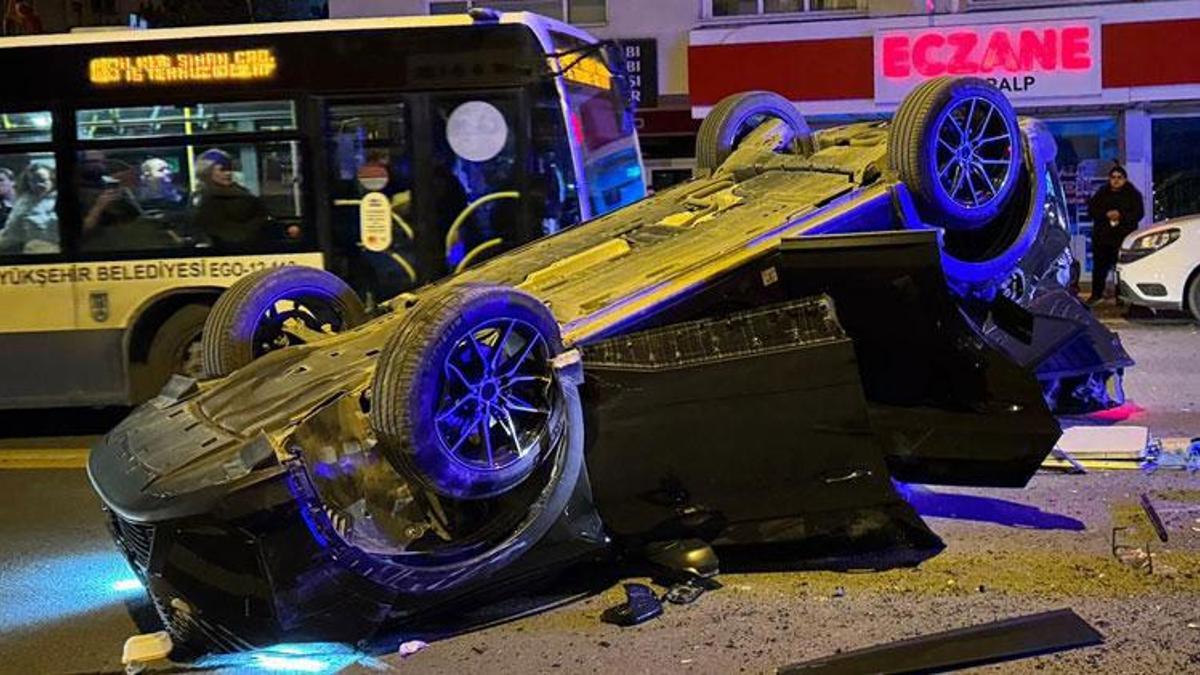 Çankaya'da 3 aracın karıştığı trafik kazasında 1 kişi yaralandı