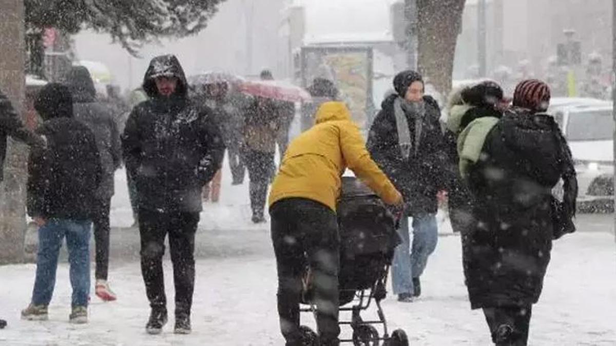 Meteoroloji alarm verdi! Lapa lapa kar yağacak: İşte o iller