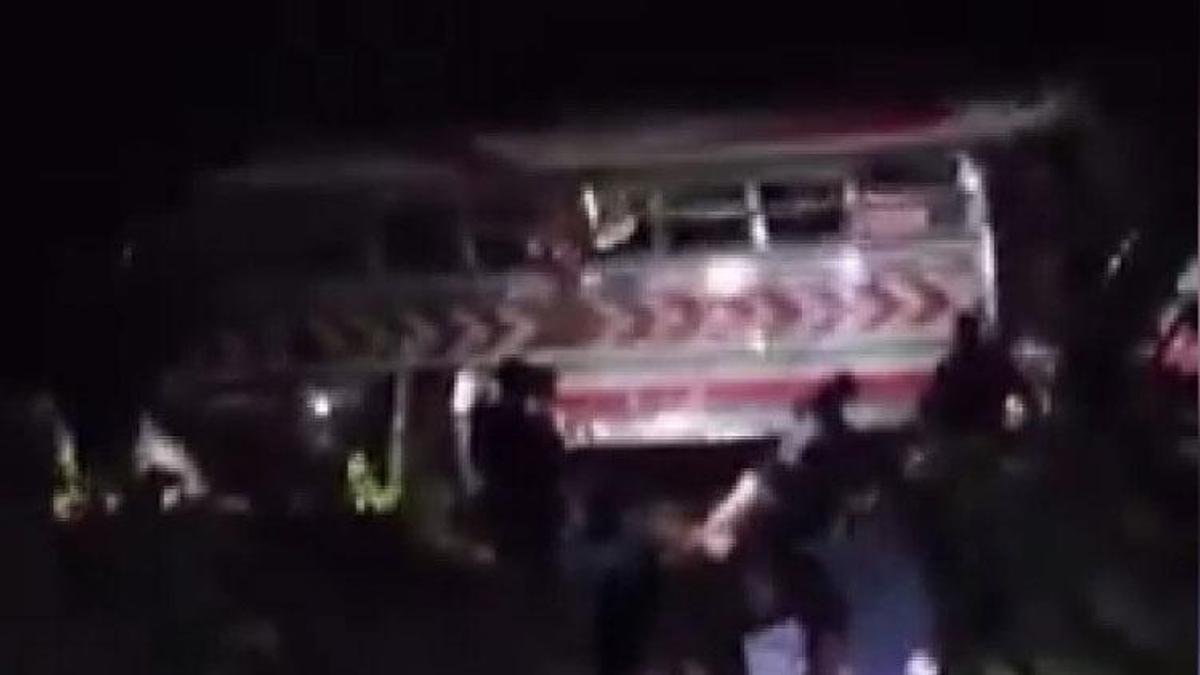 Guatemala’da yolcu otobüsü uçuruma yuvarlandı: 15 ölü, 19 yaralı