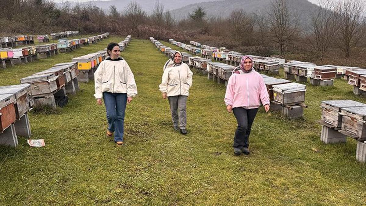 Önce anneye sonra da kızlarına 'yapamazsınız' dediler! 35 yıllık meslek aşkını kızlarına aşıladı