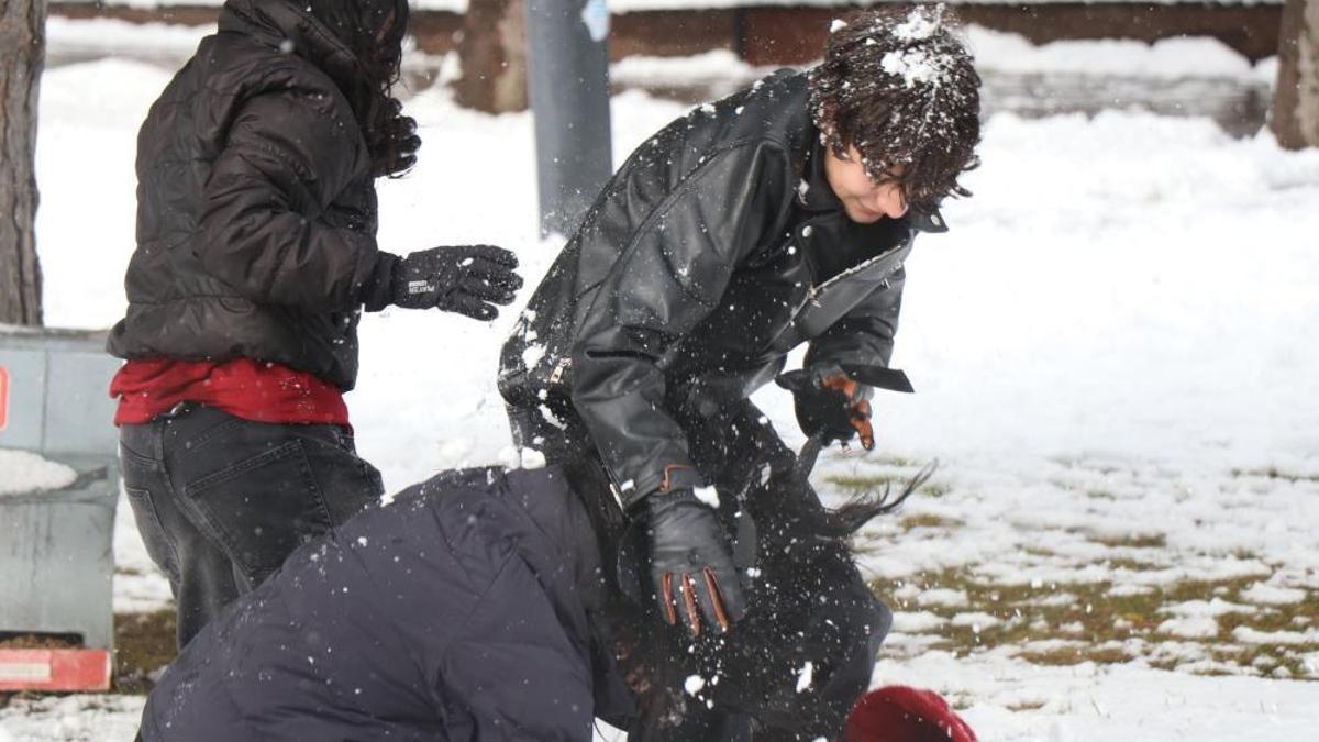 Sinop'ta okullar tatil mi? Yarın okul var mı? 29 Aralık 2025 Pazartesi Sinop'ta okullar tatil edildi mi? Açıklama geldi