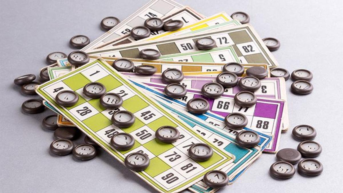 2026’nın En Popüler Yılbaşı Oyunları: Evde Oynanabilecek Tombala, Kart ve Aile Oyunları