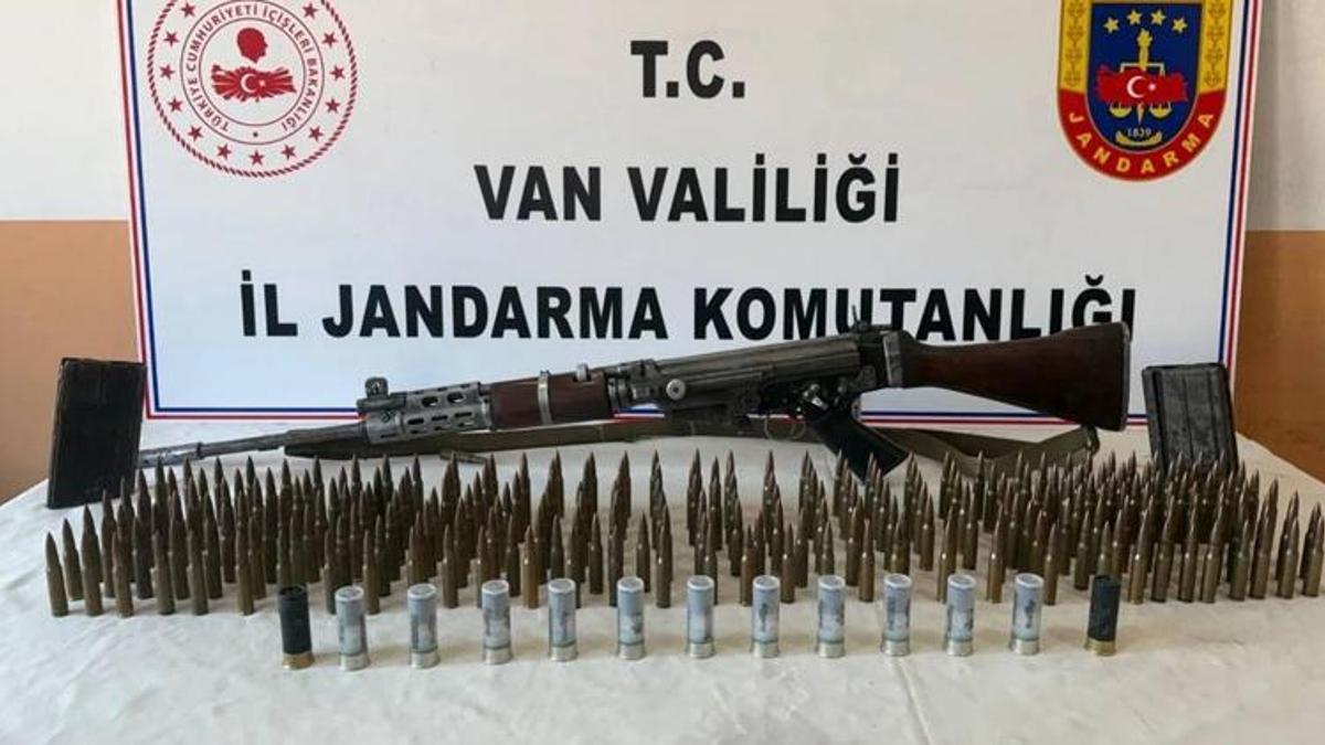 Van'da silah ve mühimmat ele geçirildi