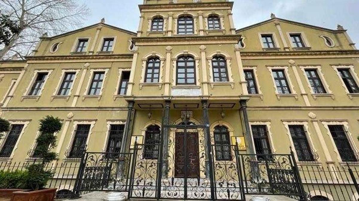 Kocaeli'de karar verildi: Gazi Lisesi yıkılıyor! Veliler çözüm sundu