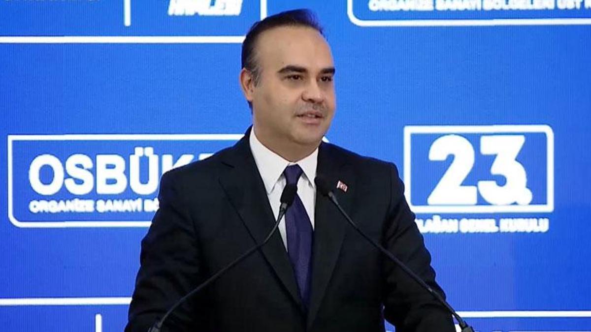 Bakan Kacır Somali'ye uzay limanının ayrıntılarını açıkladı