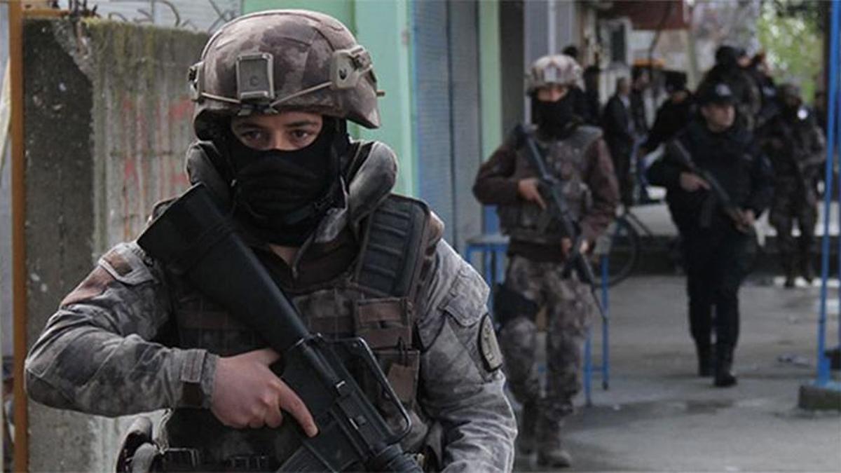 Kocaeli'de DEAŞ ve El Kaide operasyonunda 37 zanlı yakalandı