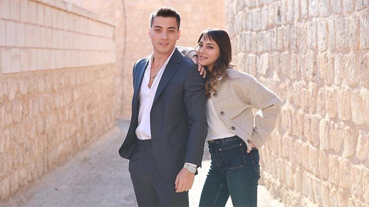 Uzak Şehir yıldızlarından yeni yıl dilekleri