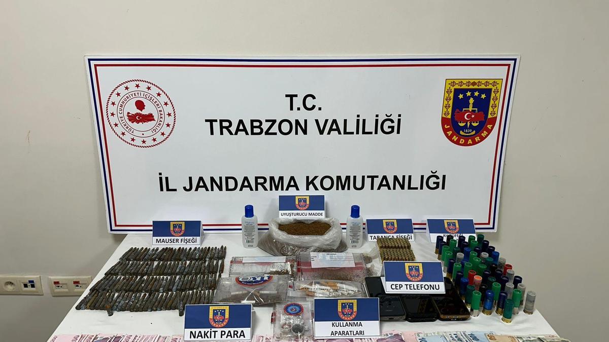 Of’ta narkotik operasyonu; 11 gözaltı