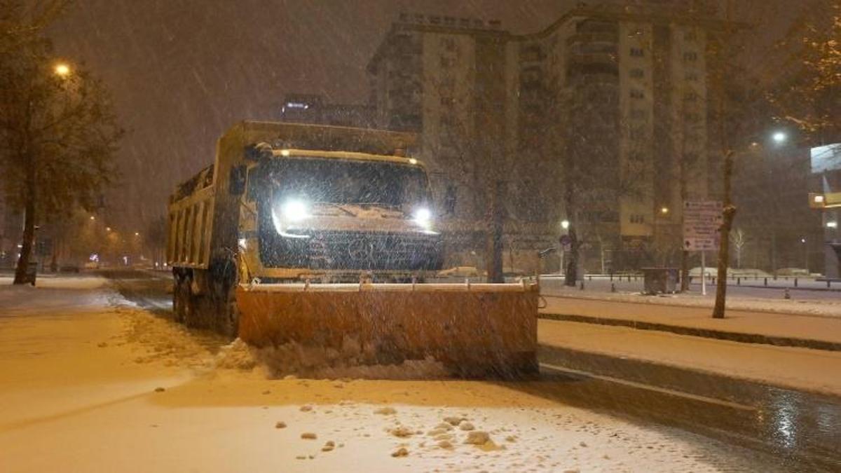 Yoğun kar Gaziantep’i etkisi altına aldı! 31 Aralık hava durumu