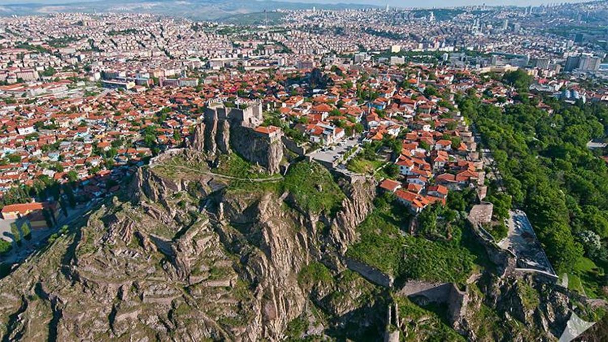 Ankara’da Yılbaşı Tatilinde Nereye Gidilir? Ankara’da 1 Ocak’ta Gezilecek Yerler ve Yılbaşı Tatilinde Yapılacak En Popüler Aktiviteler