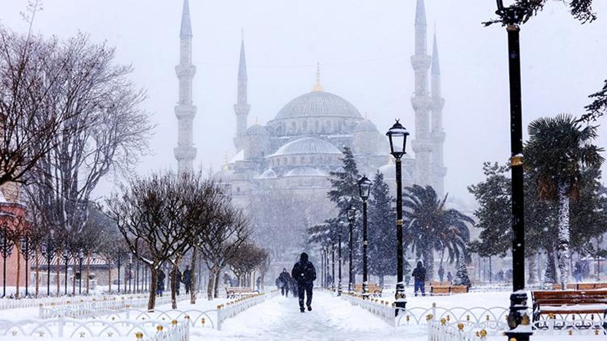 İstanbul’da Yılbaşı Tatilinde Nereye Gidilir? İstanbul’da 1 Ocak’ta Gezilecek Yerler ve Yılbaşı Tatilinde Yapılacak En Popüler Aktiviteler