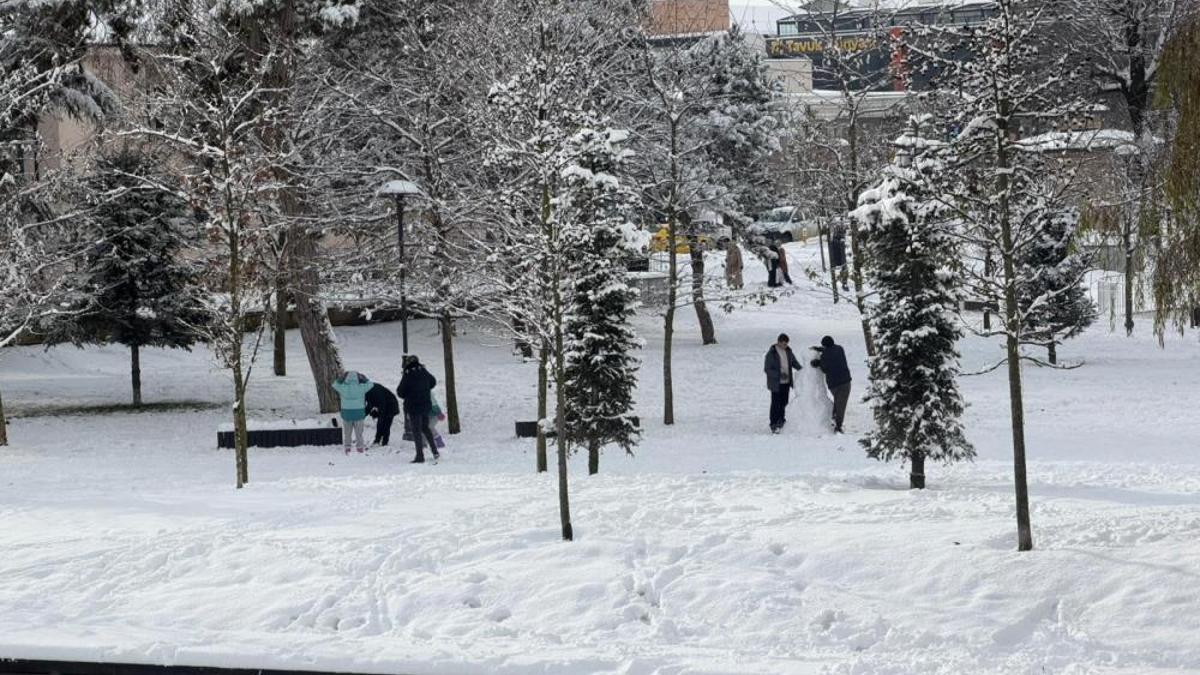 Düzce'de okullar tatil mi? Yarın okul var mı? 2 Oc…