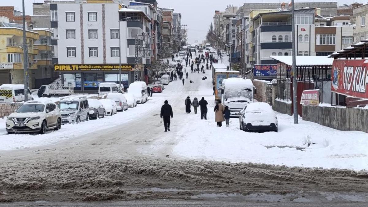 Gaziantep'te okullar tatil mi? Yarın okul var mı? 2 Ocak 2026 Cuma Gaziantep'te okullar tatil edildi mi? Açıklama geldi
