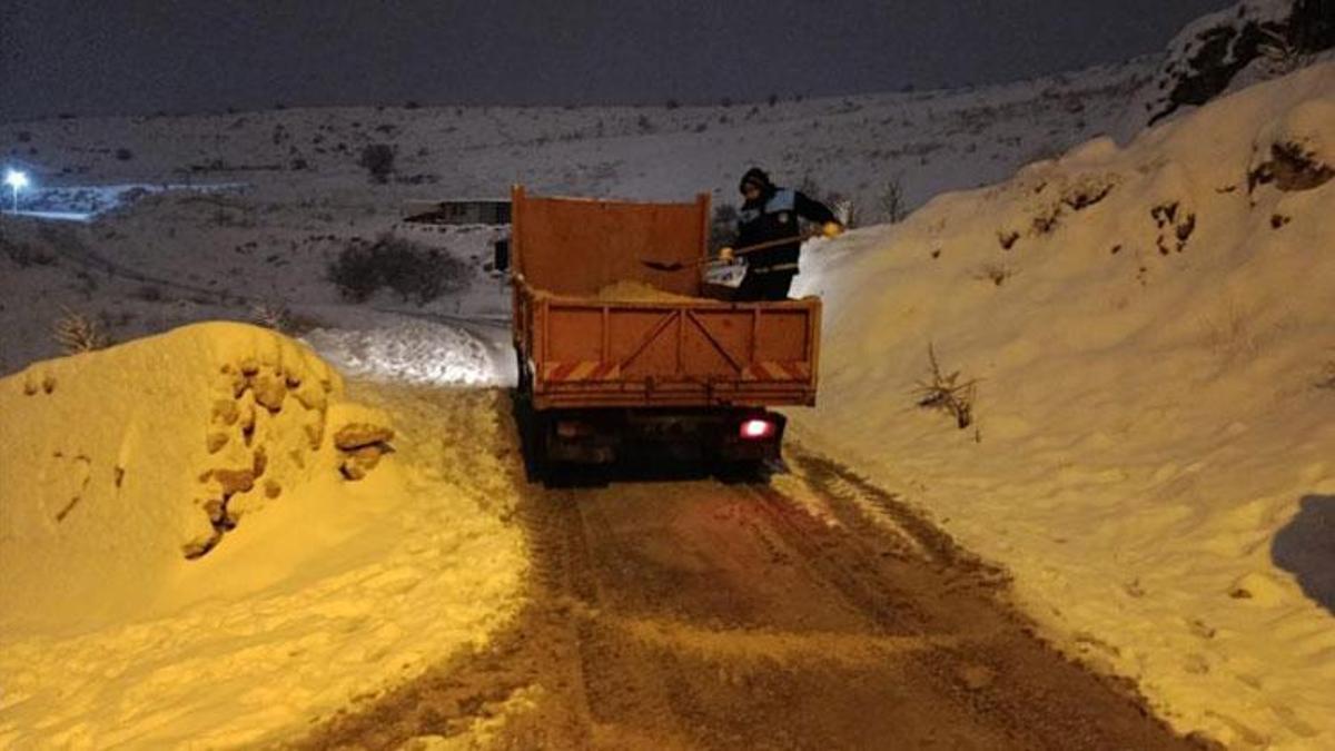 Malatya Battalgazi’de tüm mahallelerde yollar ulaşıma açıldı