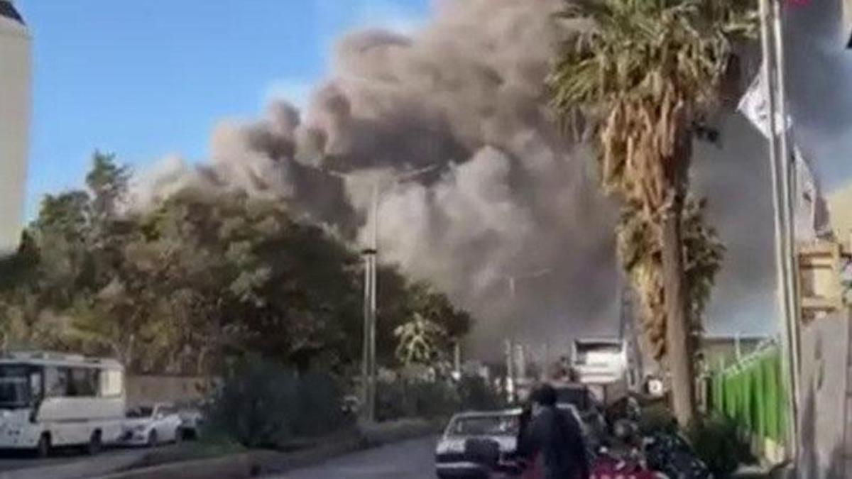 Hatay'da fabrikada yaşanan patlamayla yükselen duman paniğe neden oldu