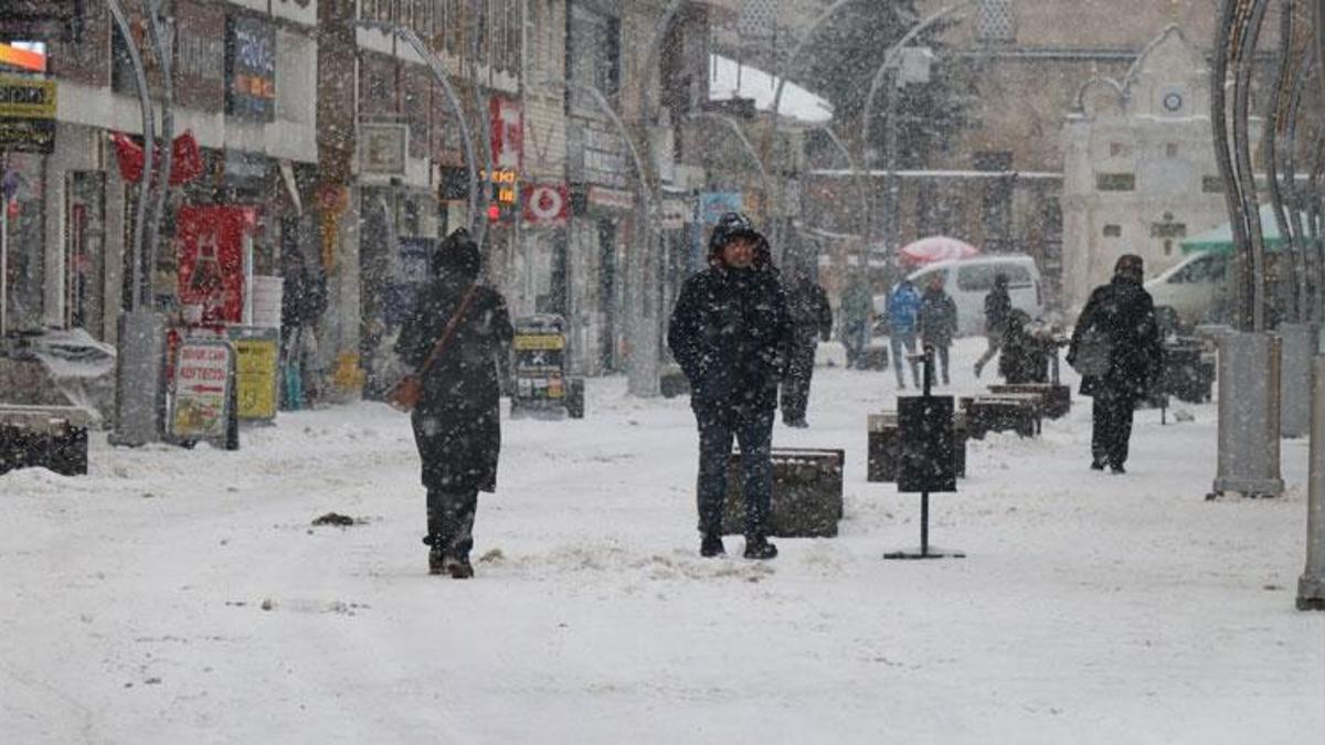 Olumsuz hava koşulları nedeniyle Sivas'ta kurslara 2 gün ara verildi