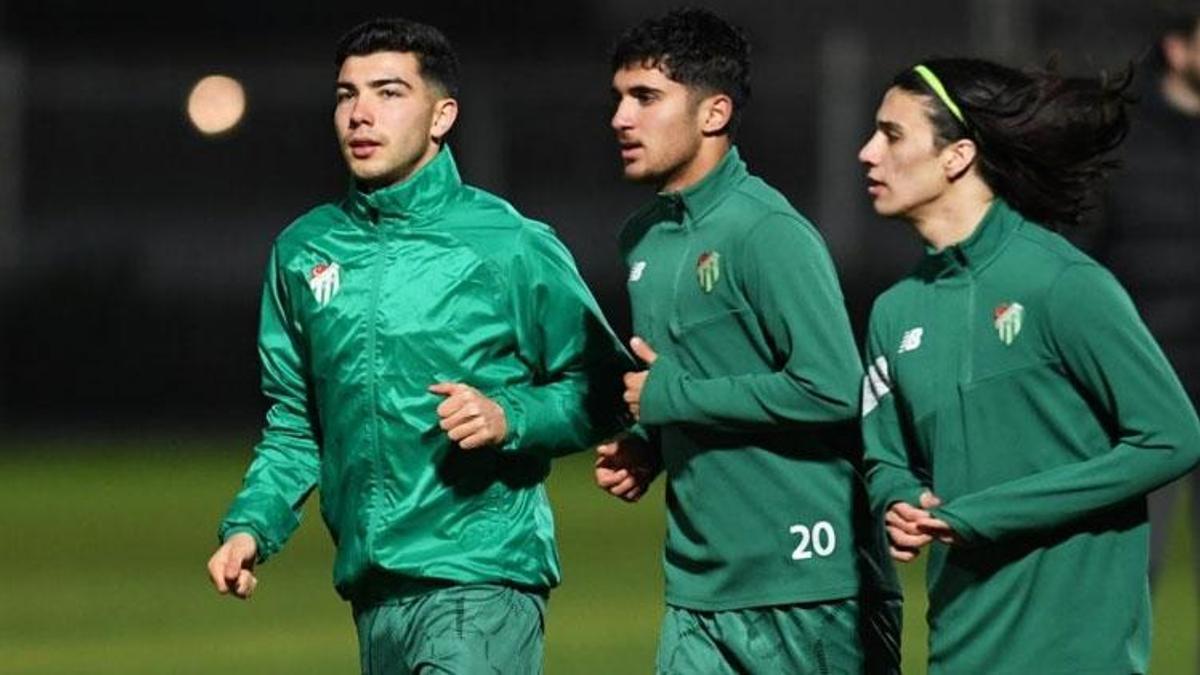 Bursaspor devre arası çalışmalarının ikinci etabına Antalya'da başladı