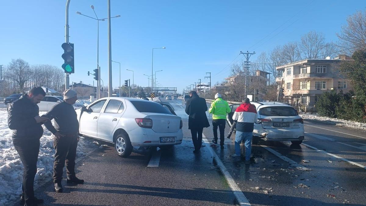 Samsun’da trafik kazası: 4 kişi yaralandı