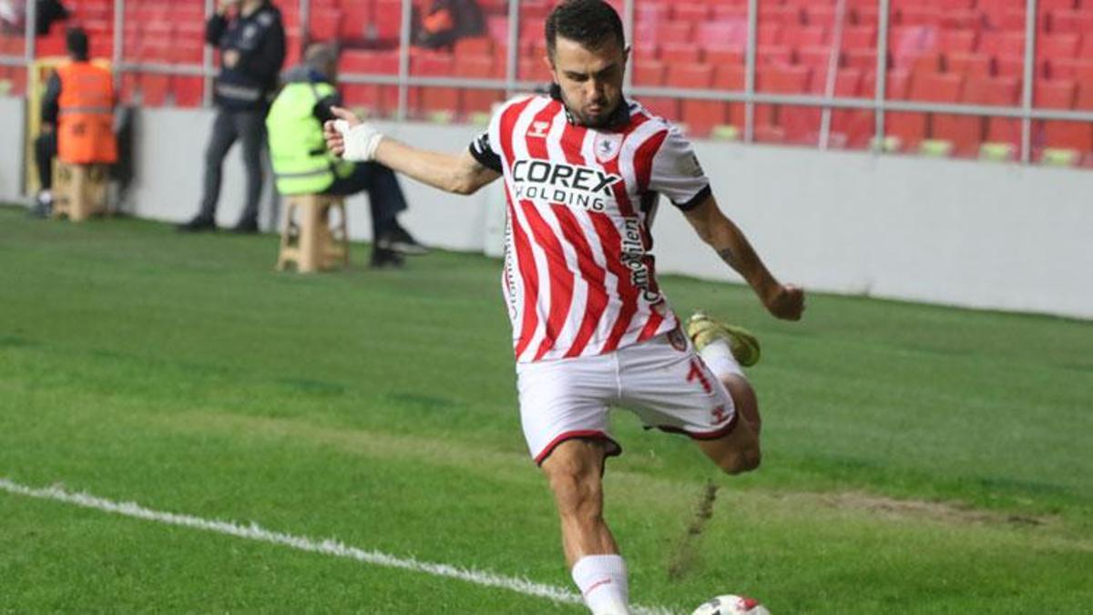 Samsunspor'da sakatlık şoku: Emre Kılınç, 10-12 hafta sahalardan uzak kalacak